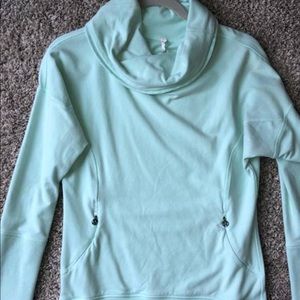 GUC rest day pullover